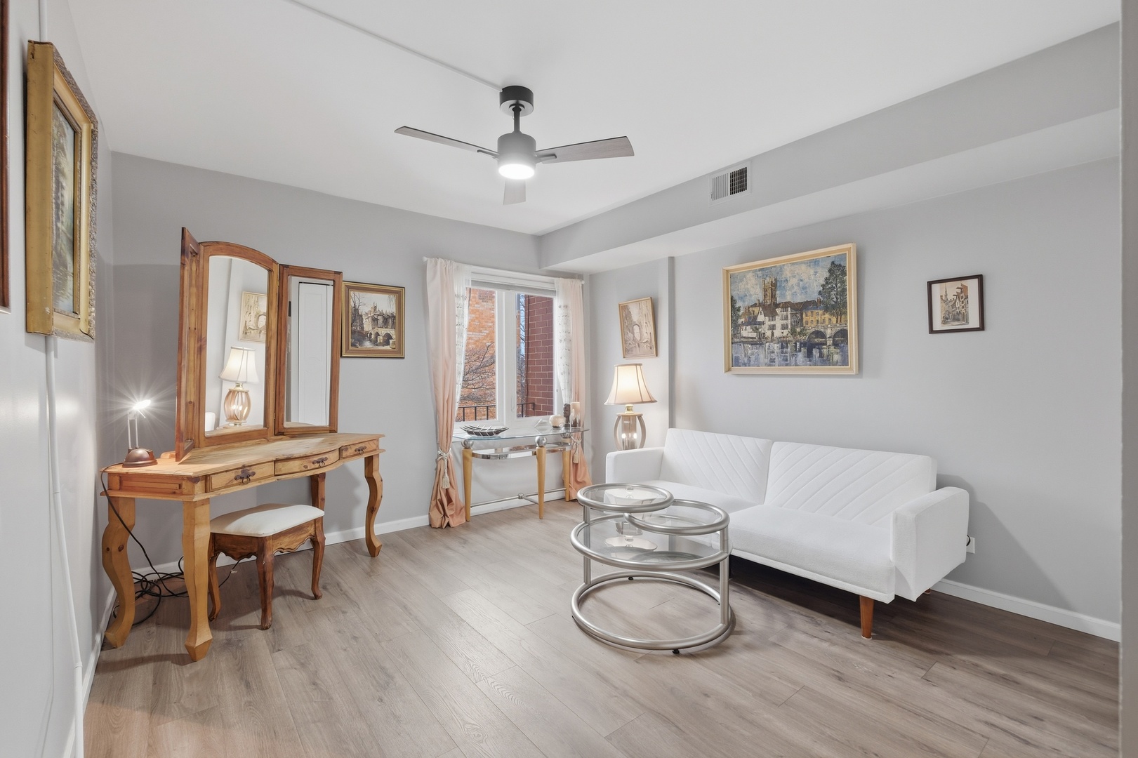 2046 Saint Johns Avenue #3E, Highland Park, IL 60035