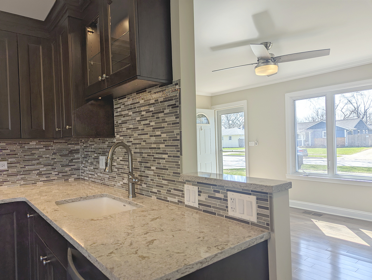 2404 Hawk Lane, Rolling Meadows, IL 60008