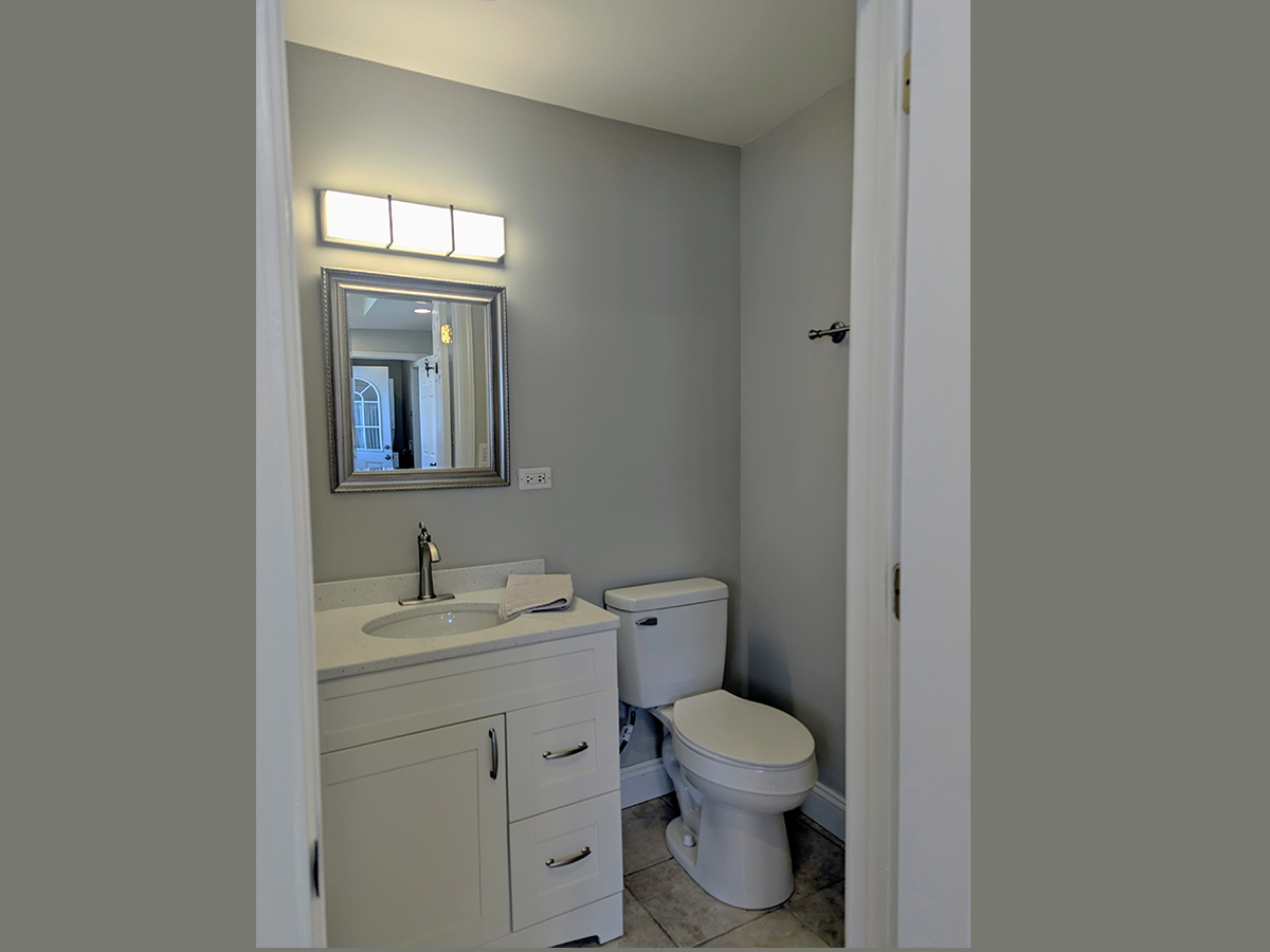 2404 Hawk Lane, Rolling Meadows, IL 60008