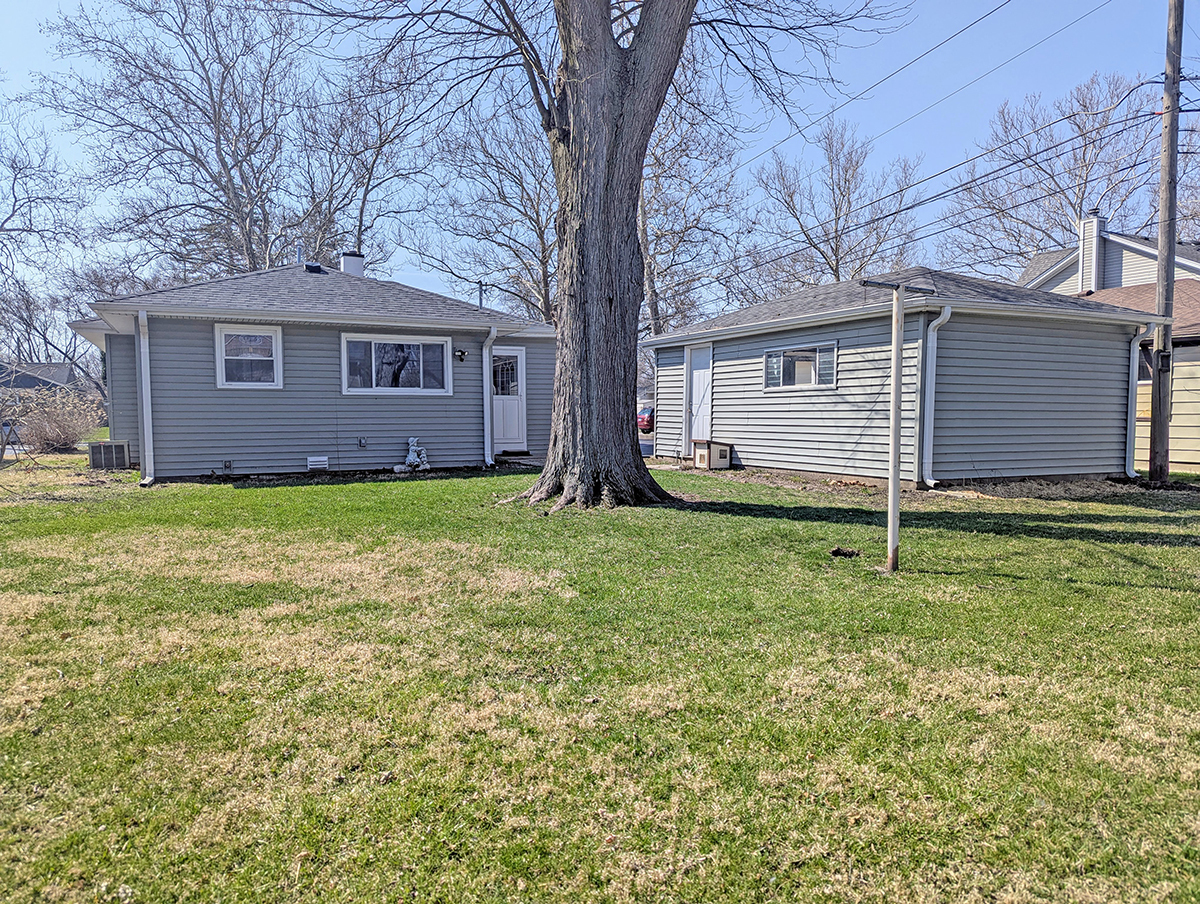 2404 Hawk Lane, Rolling Meadows, IL 60008