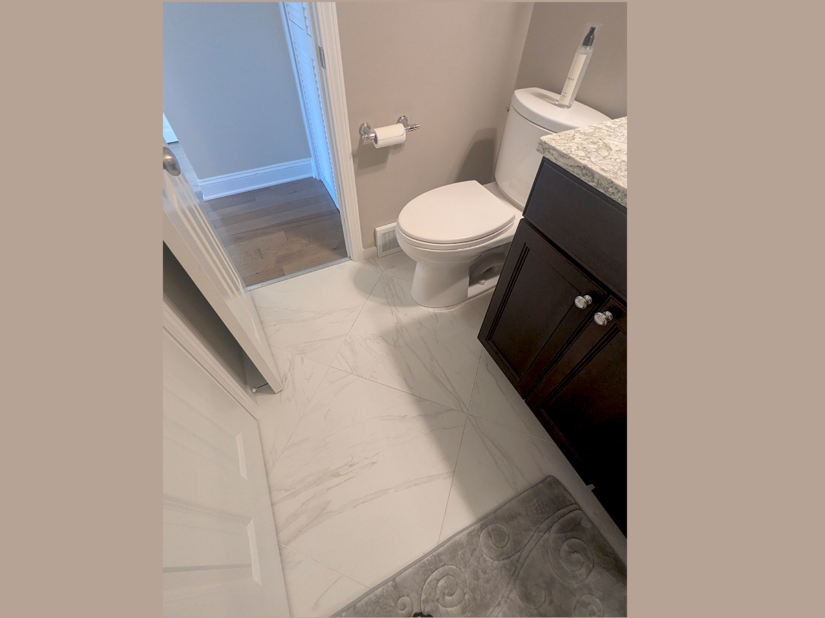 2404 Hawk Lane, Rolling Meadows, IL 60008