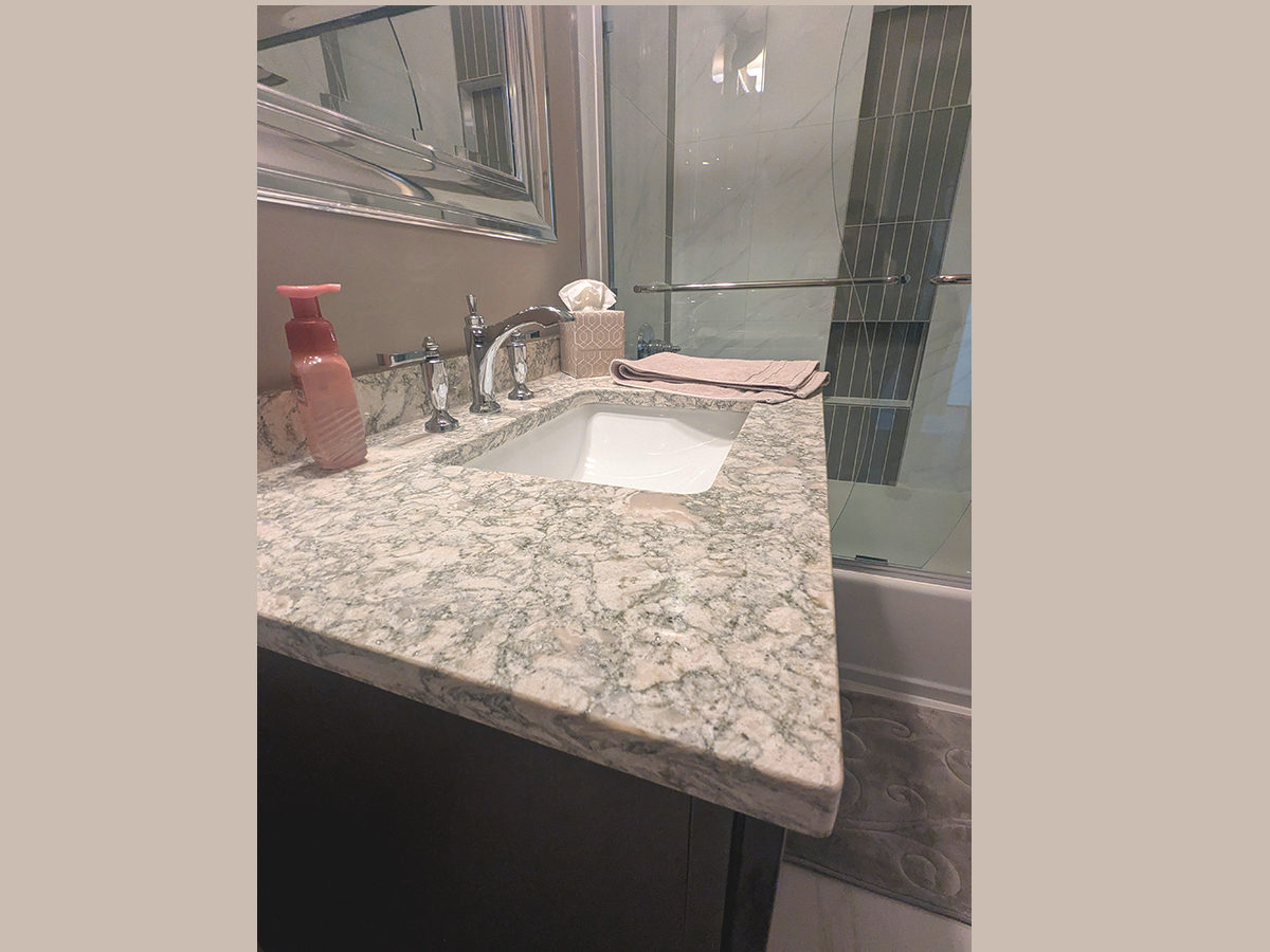 2404 Hawk Lane, Rolling Meadows, IL 60008