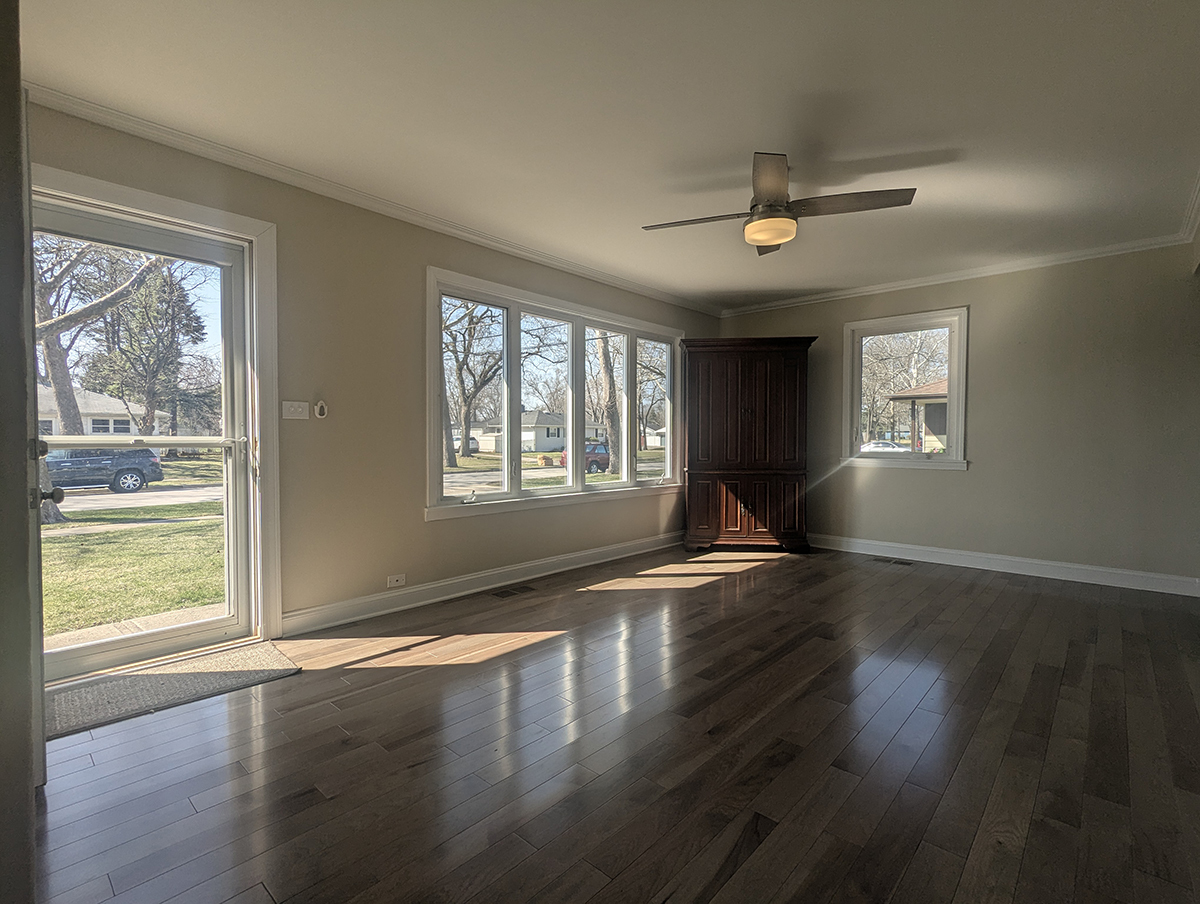 2404 Hawk Lane, Rolling Meadows, IL 60008