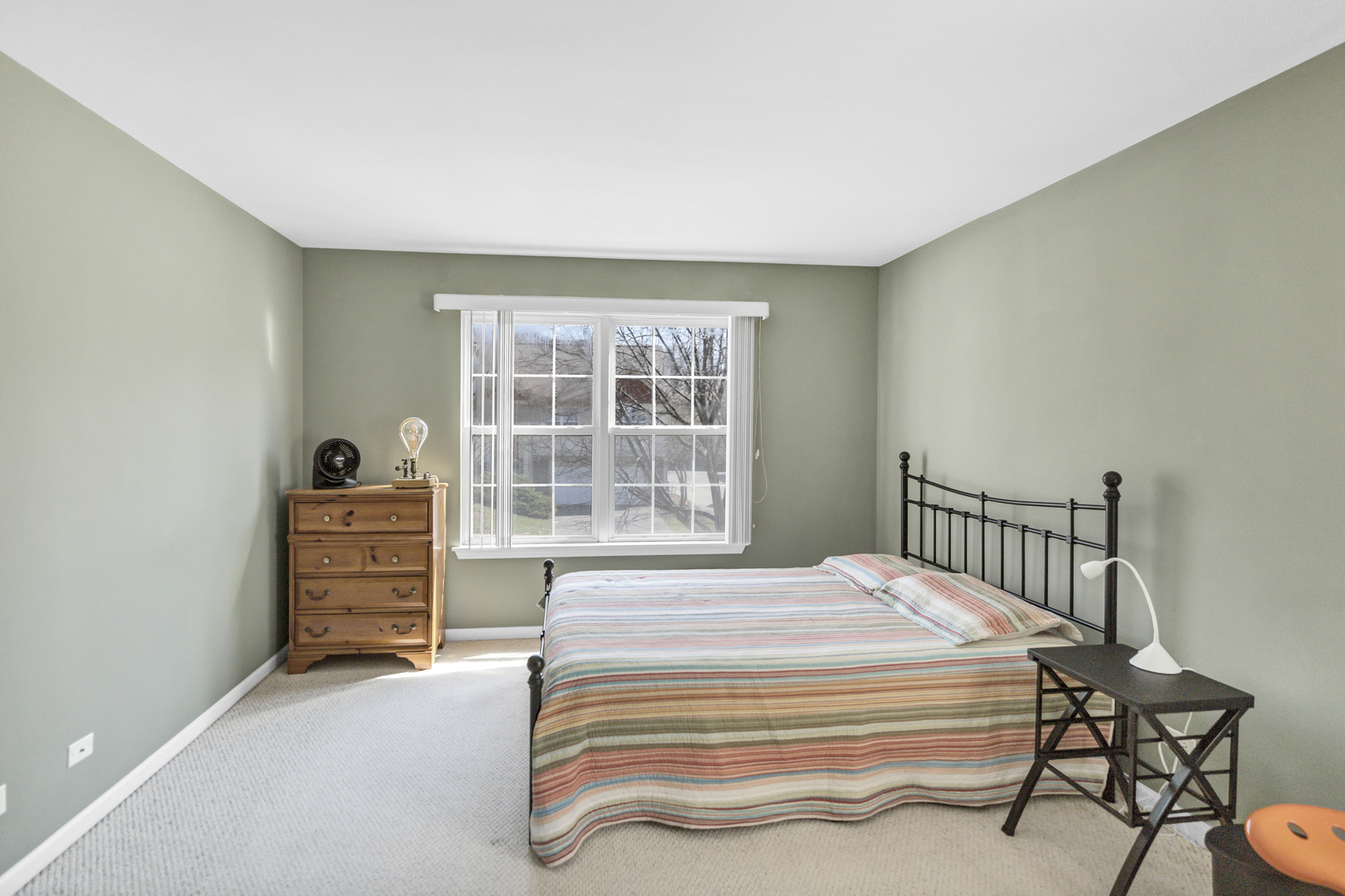 1650 Orchard Court, West Chicago, IL 60185