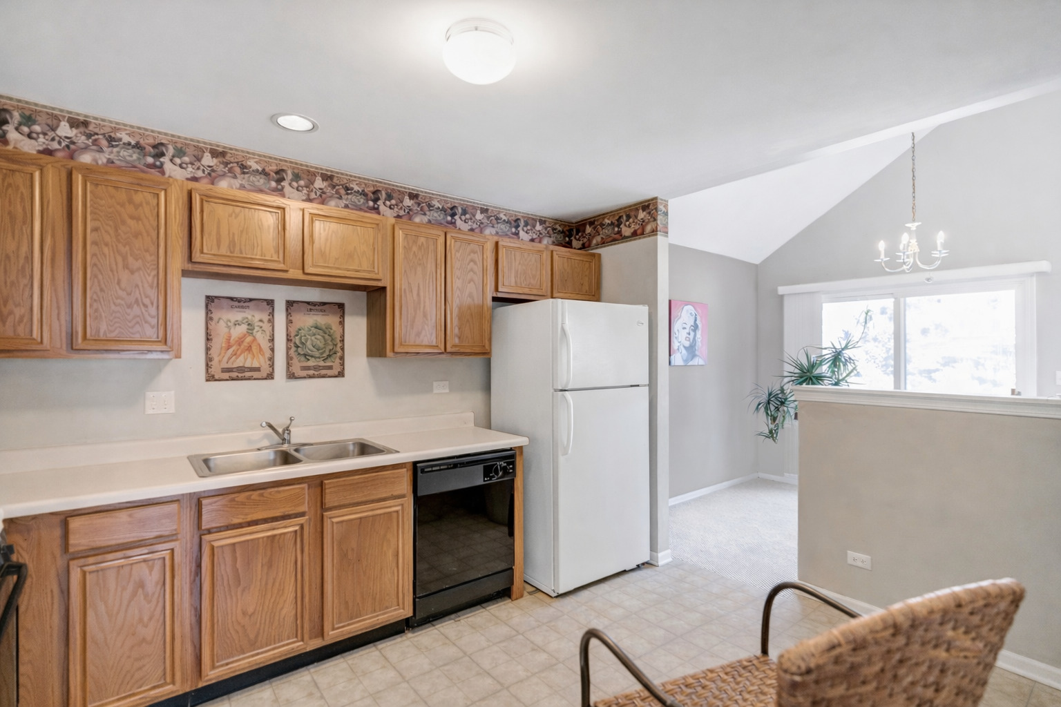 1650 Orchard Court, West Chicago, IL 60185