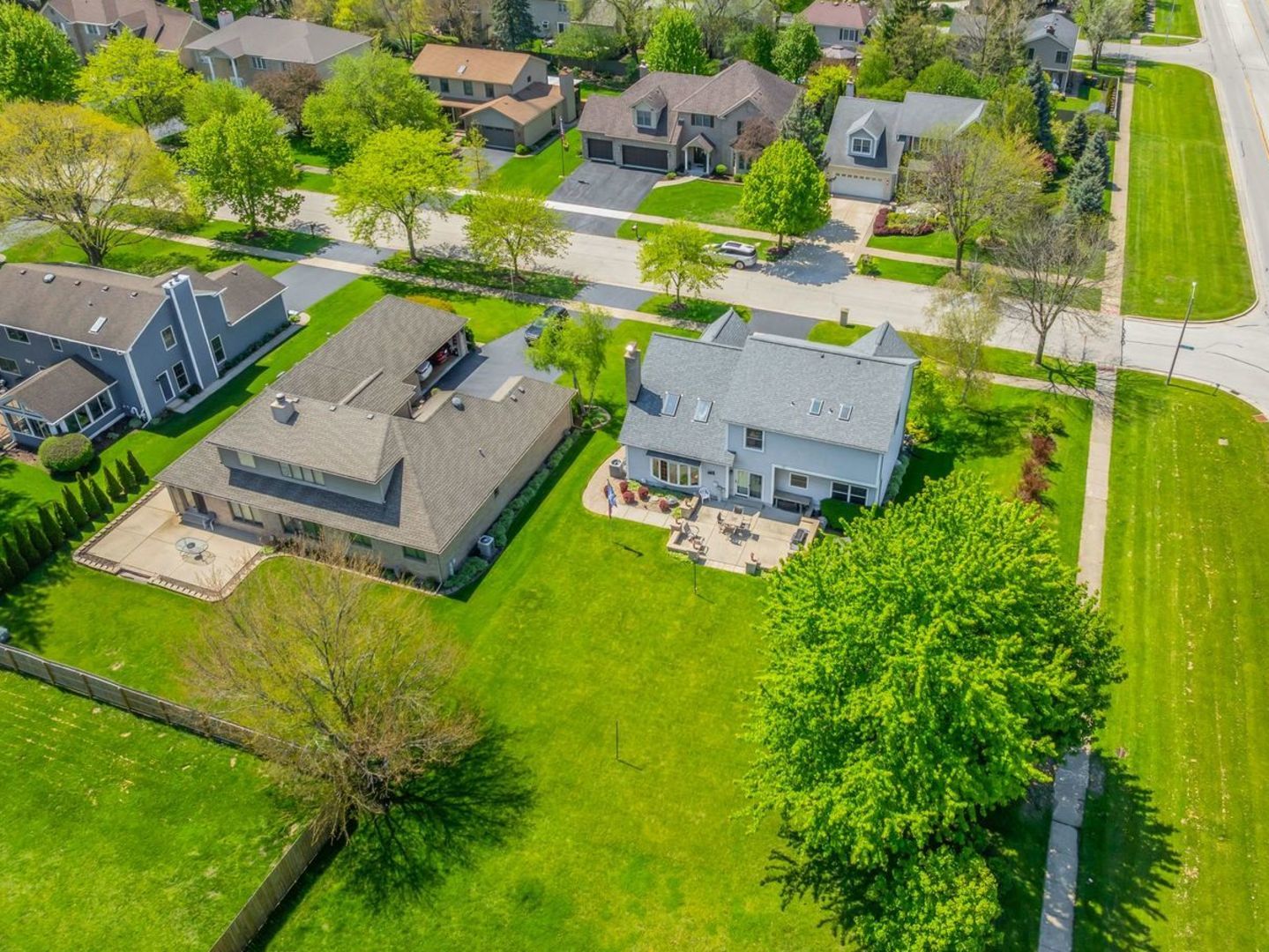 5 Deeke Court, Roselle, IL 60172