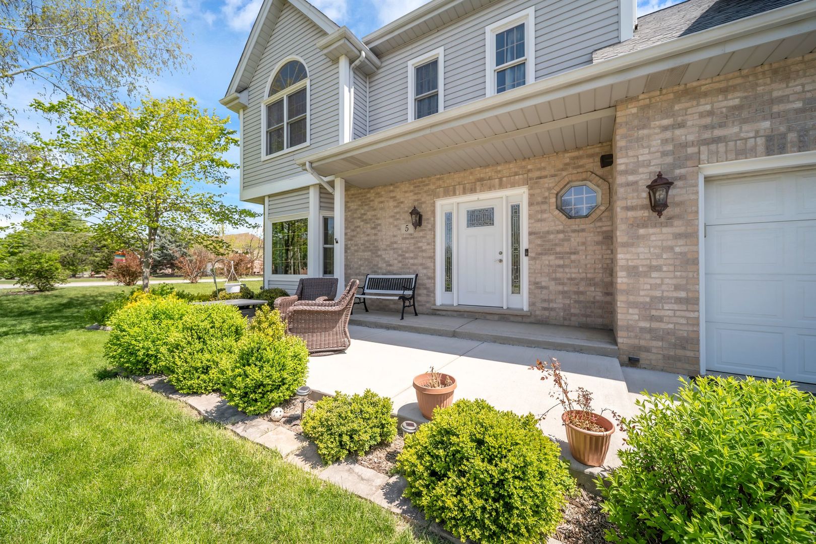 5 Deeke Court, Roselle, IL 60172