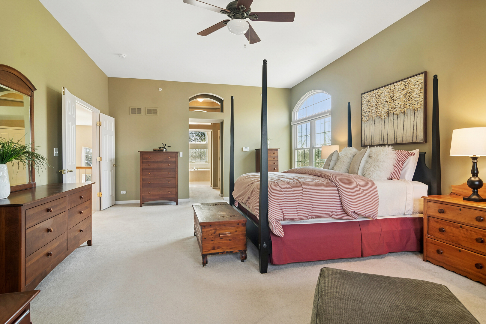 8132 Danneil Circle, Long Grove, IL 60047