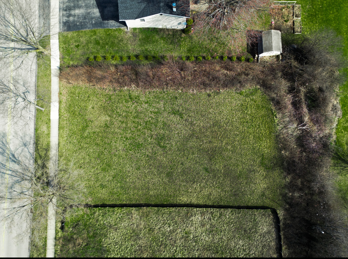 975 Belle Plaine Avenue, Gurnee, IL 60031