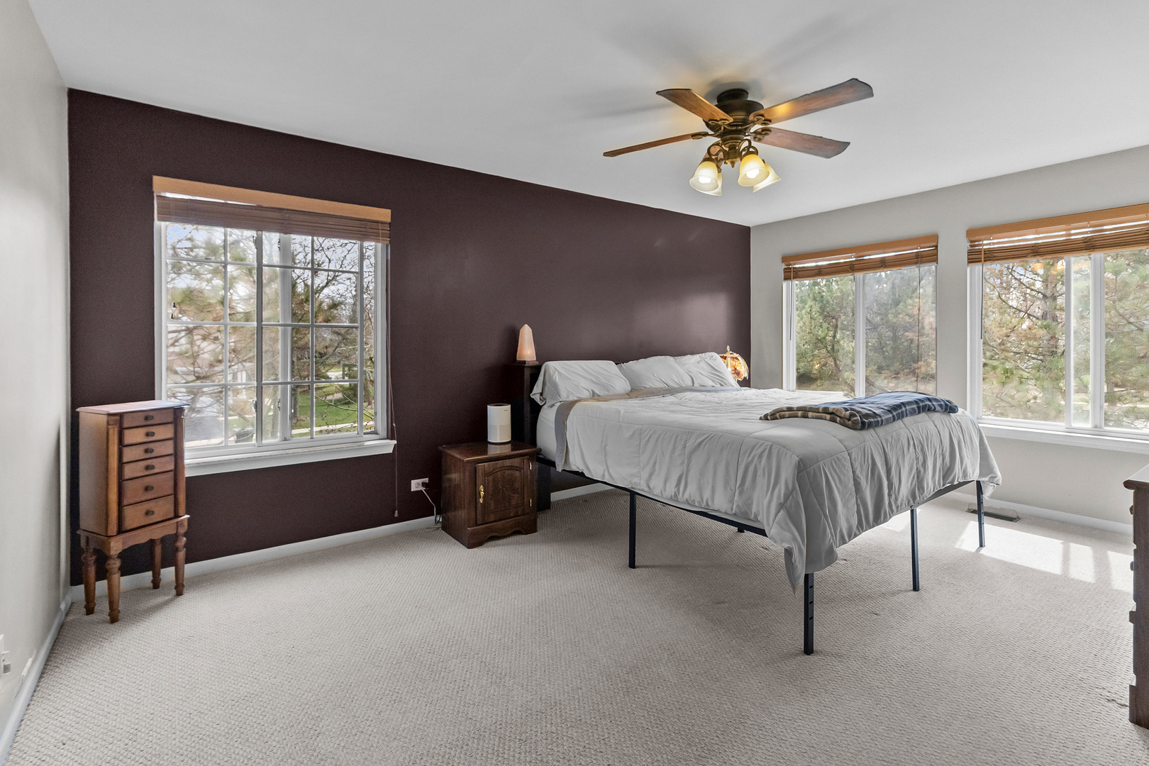 362 N Keswick Circle, Round Lake, IL 60073