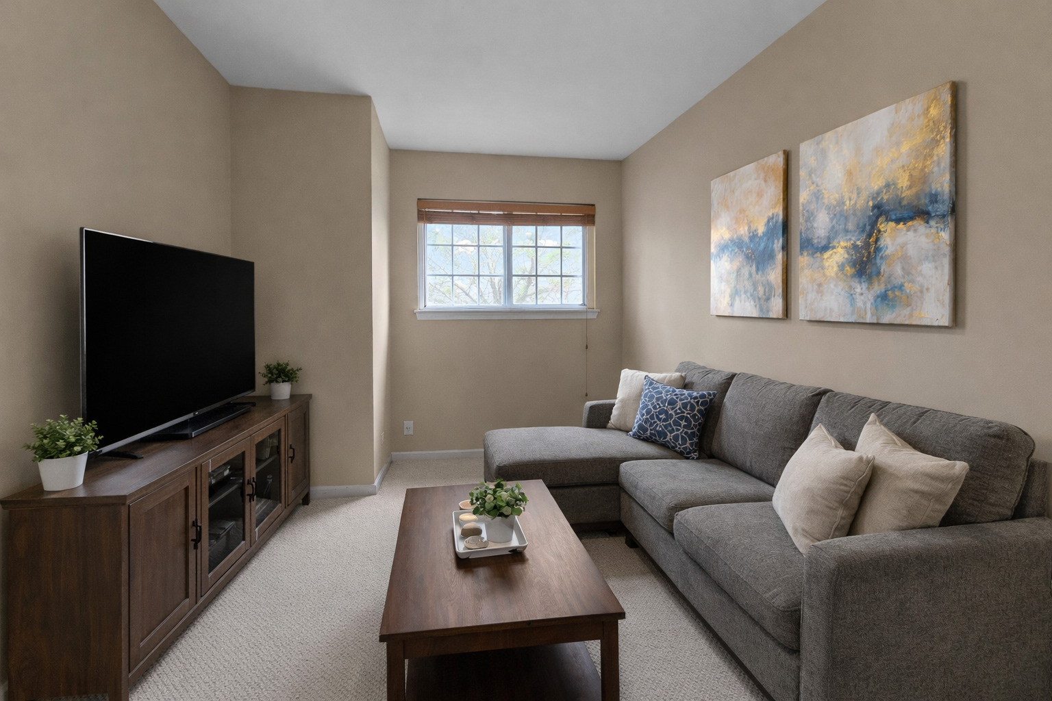 362 N Keswick Circle, Round Lake, IL 60073