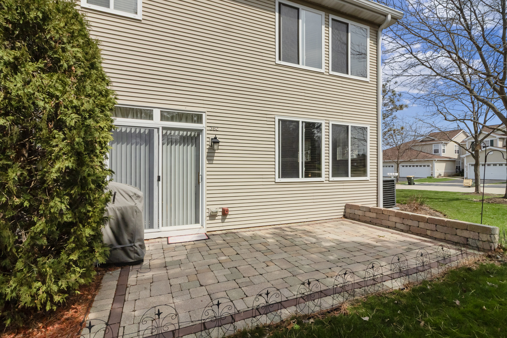 362 N Keswick Circle, Round Lake, IL 60073