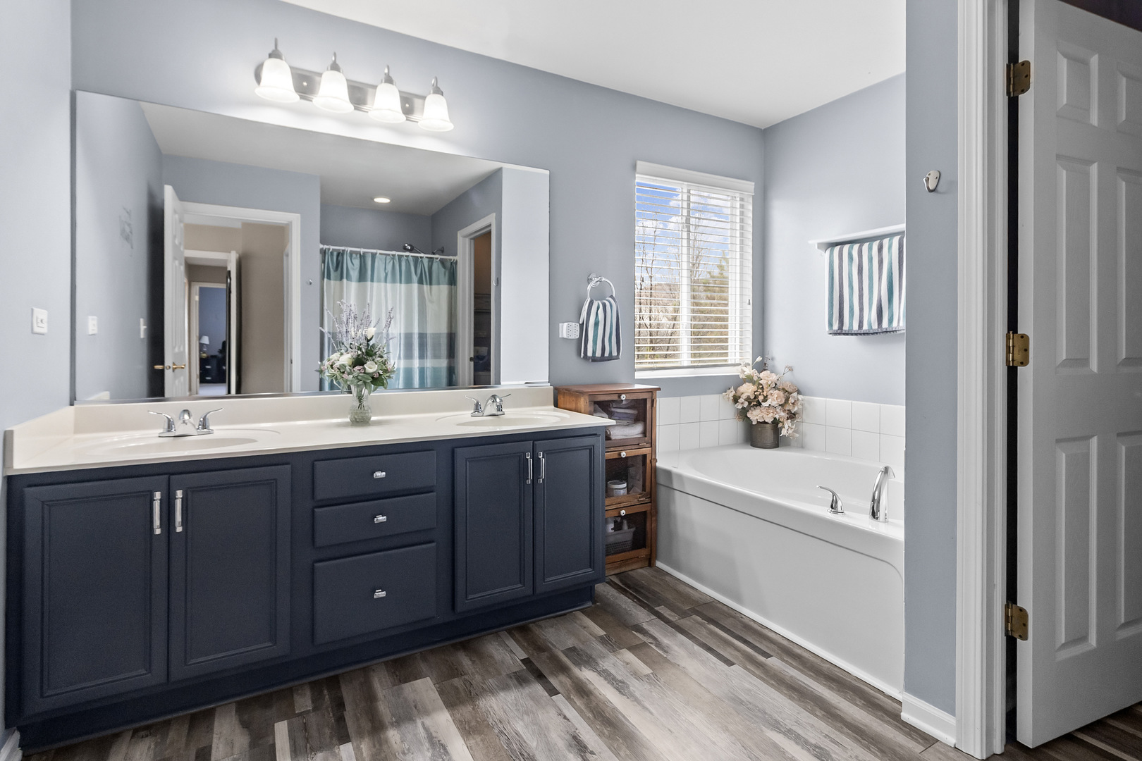 362 N Keswick Circle, Round Lake, IL 60073