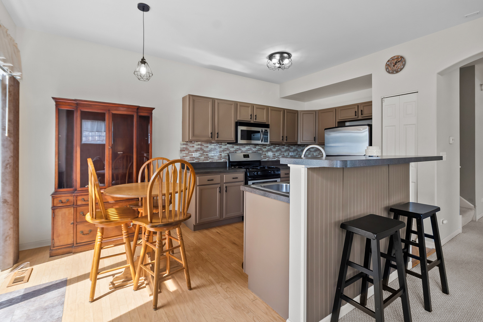 362 N Keswick Circle, Round Lake, IL 60073