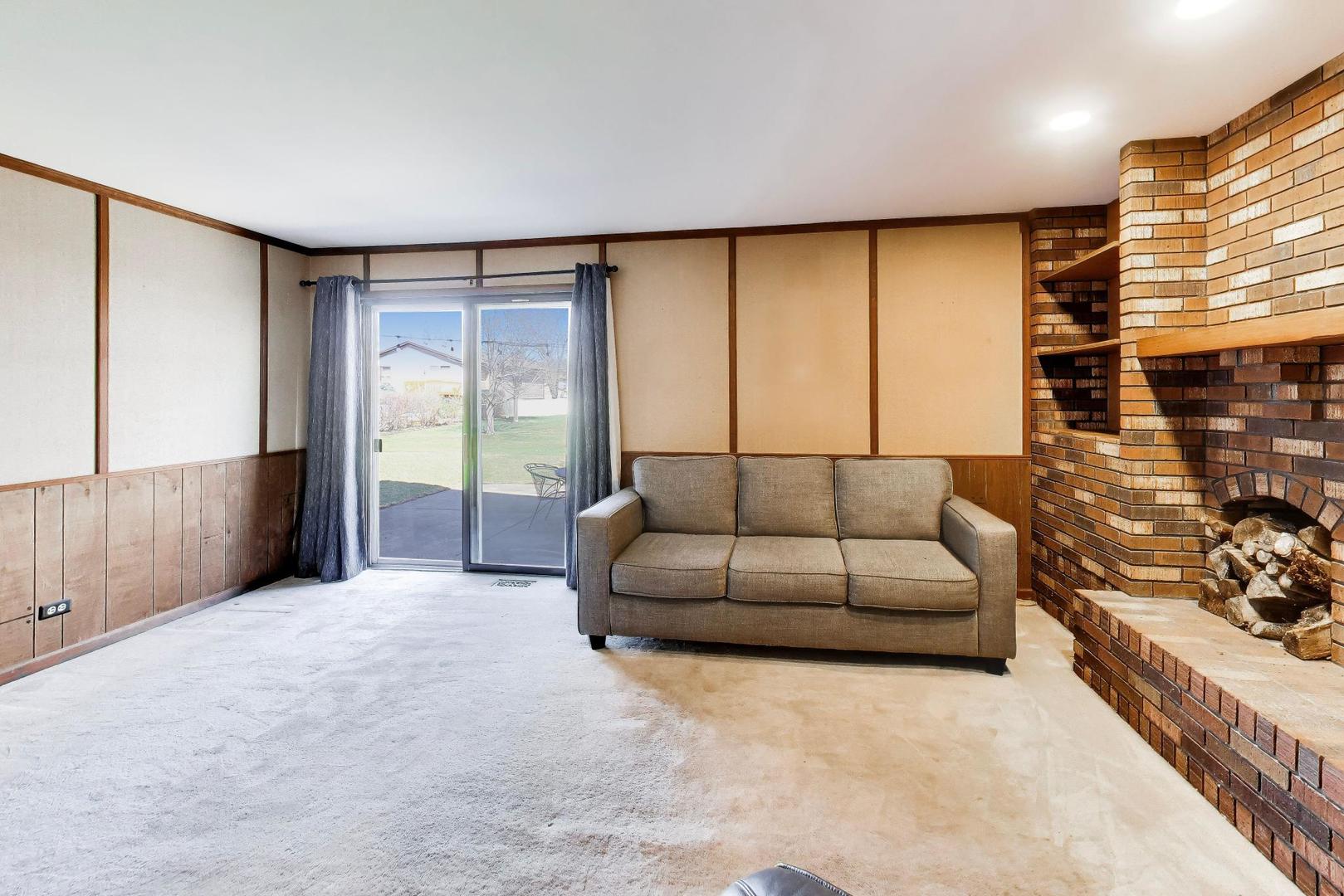 507 Ridgewood Lane, Buffalo Grove, IL 60089