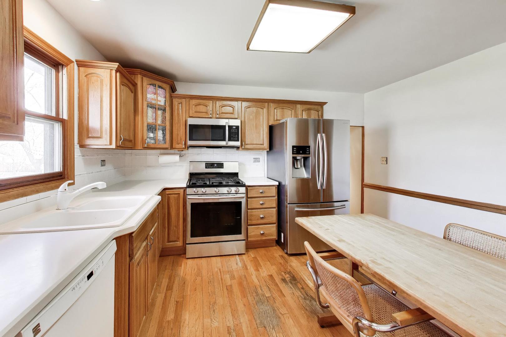 507 Ridgewood Lane, Buffalo Grove, IL 60089