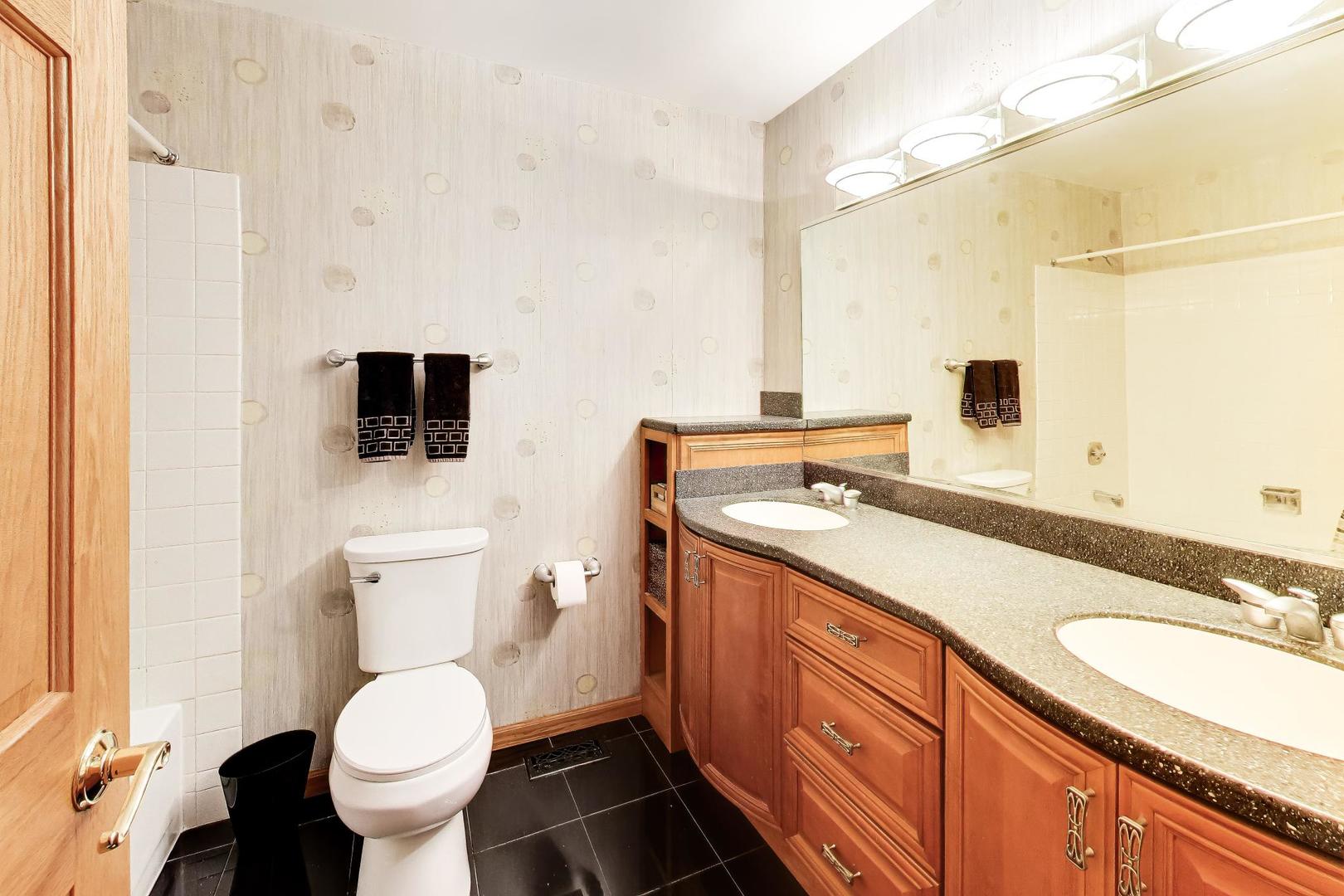 507 Ridgewood Lane, Buffalo Grove, IL 60089