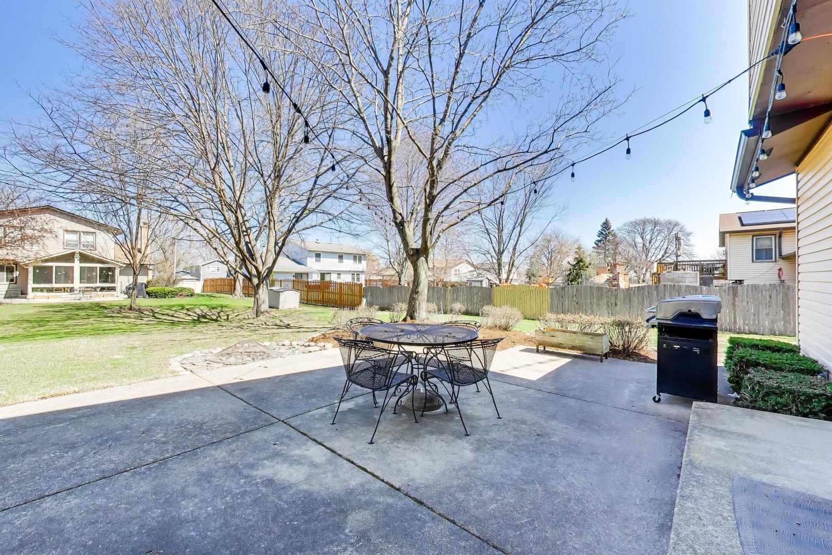 507 Ridgewood Lane, Buffalo Grove, IL 60089