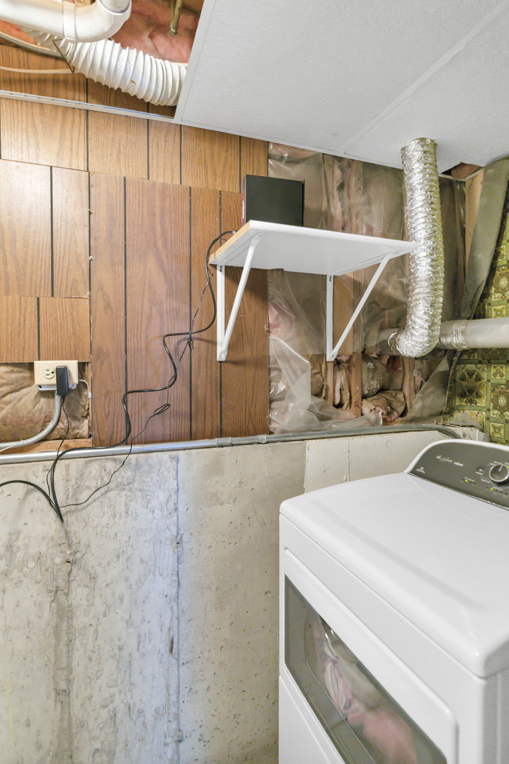 24W474 Surf Court, Naperville, IL 60540