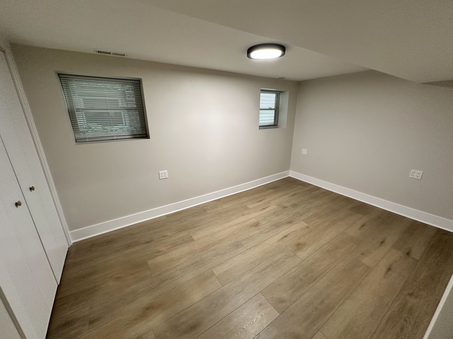 5200 W Winona Street #G, Chicago, IL 60630