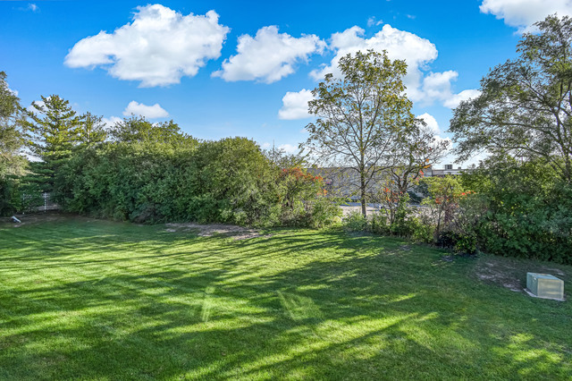 7413 Brookdale Drive #209, Darien, IL 60561