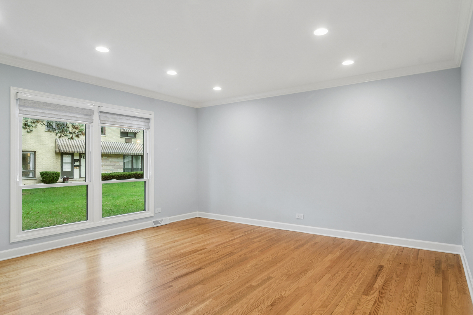 934 N Wheeling Road, Mount Prospect, IL 60056