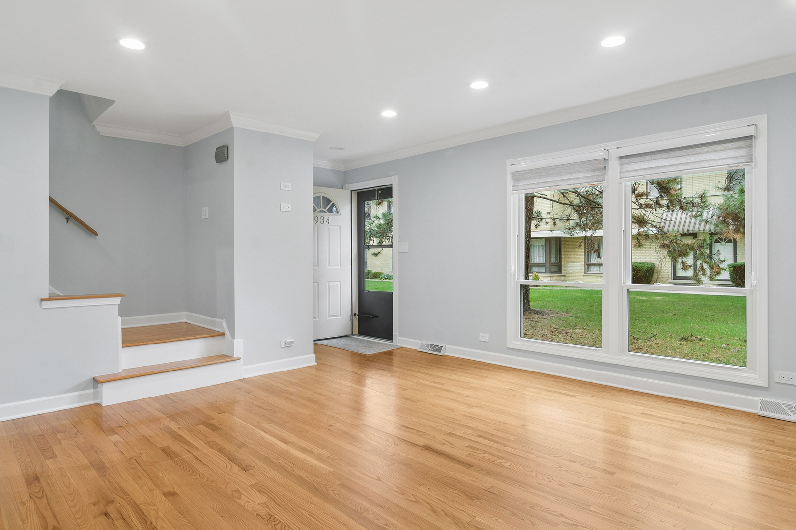 934 N Wheeling Road, Mount Prospect, IL 60056