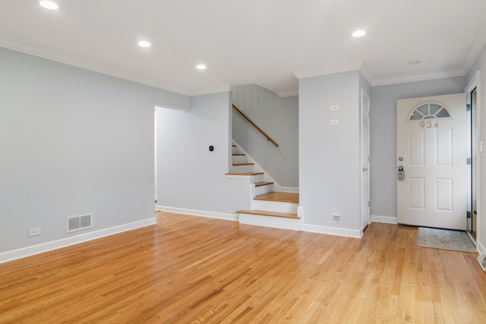 934 N Wheeling Road, Mount Prospect, IL 60056