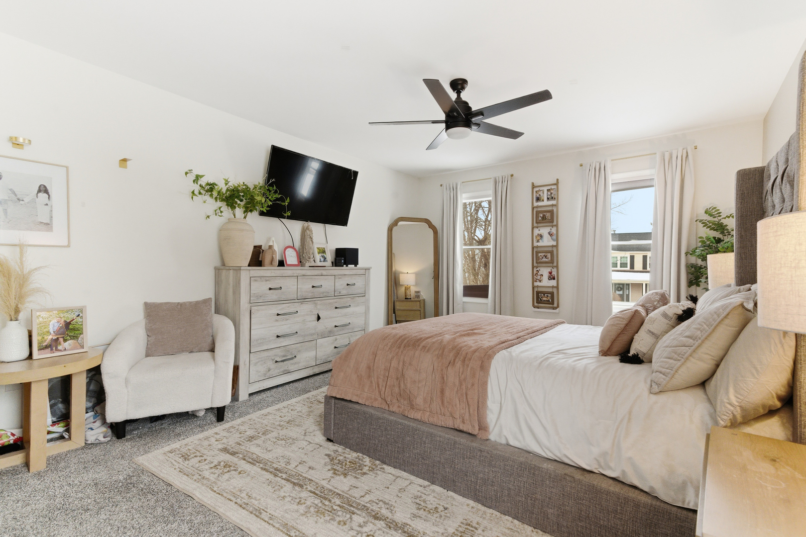 2001 Madison Avenue, Gurnee, IL 60031