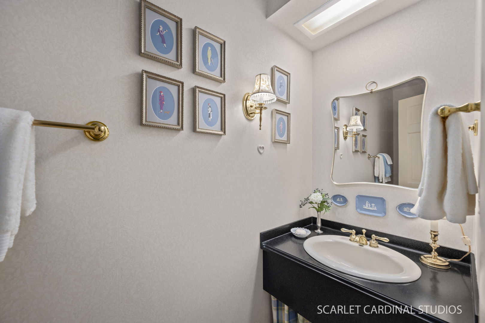 309 Brookside Circle, Wheaton, IL 60187