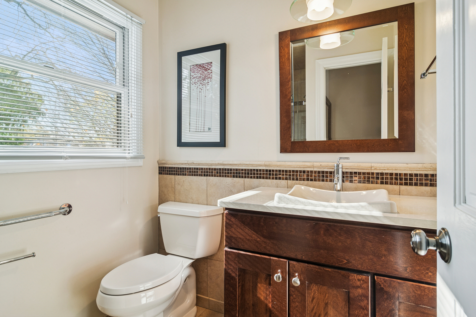 9 E Lillian Avenue, Arlington Heights, IL 60004