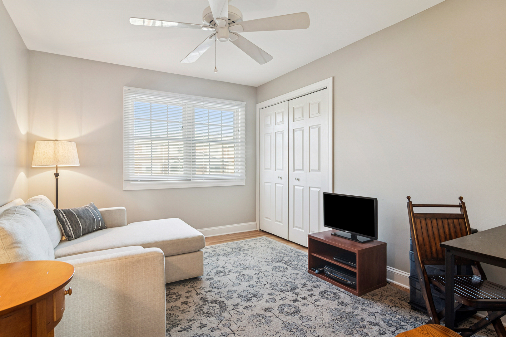 9 E Lillian Avenue, Arlington Heights, IL 60004