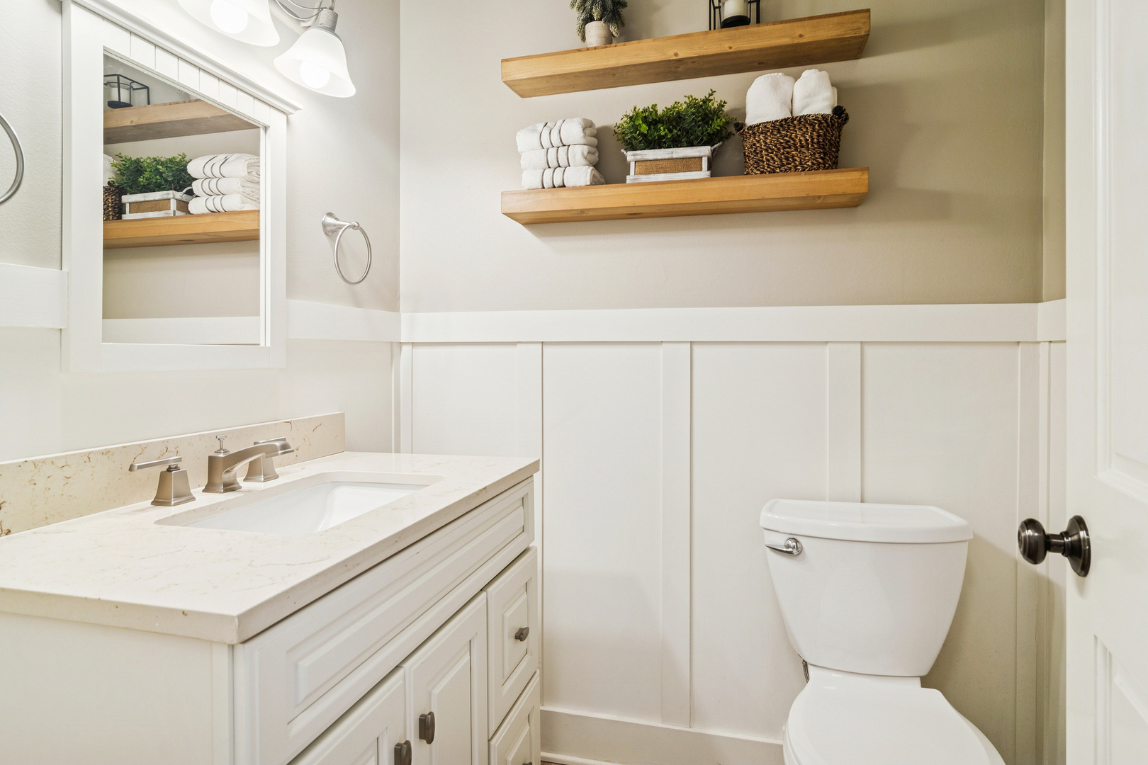 9 E Lillian Avenue, Arlington Heights, IL 60004