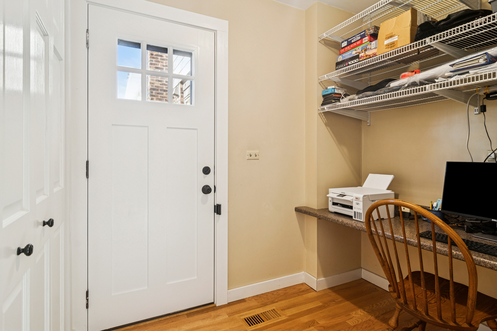 9 E Lillian Avenue, Arlington Heights, IL 60004