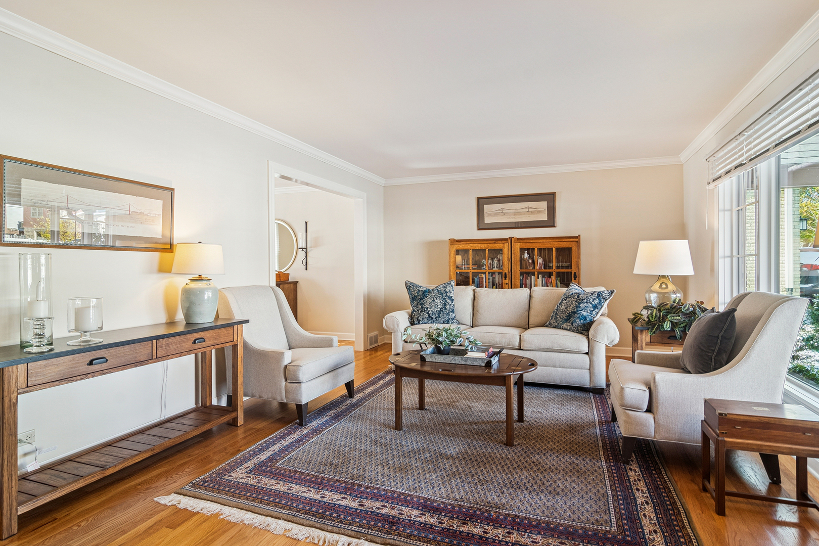 9 E Lillian Avenue, Arlington Heights, IL 60004