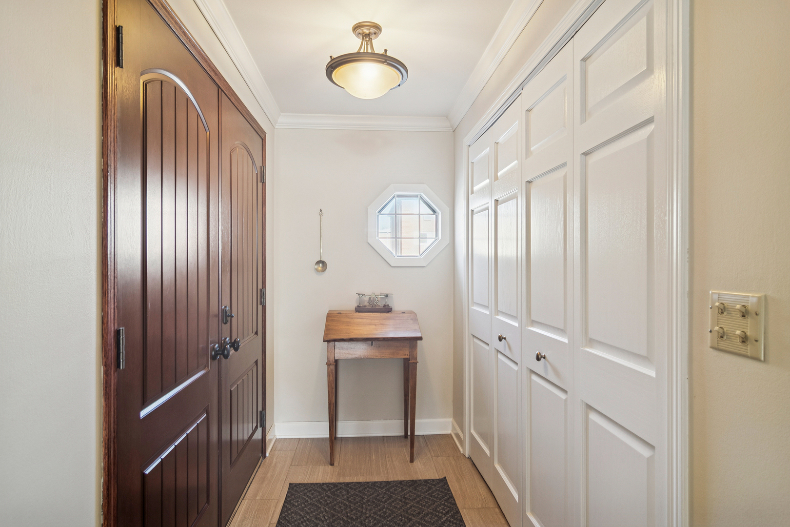 9 E Lillian Avenue, Arlington Heights, IL 60004