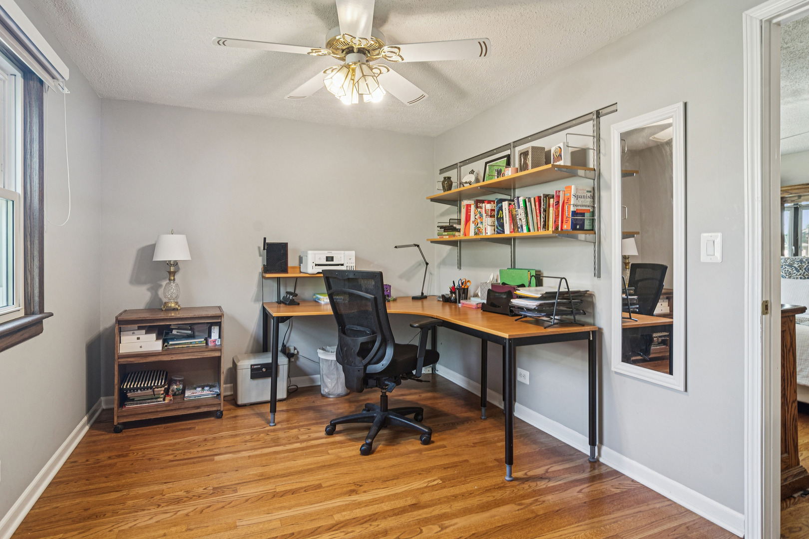 1102 E Waverly Drive, Arlington Heights, IL 60004