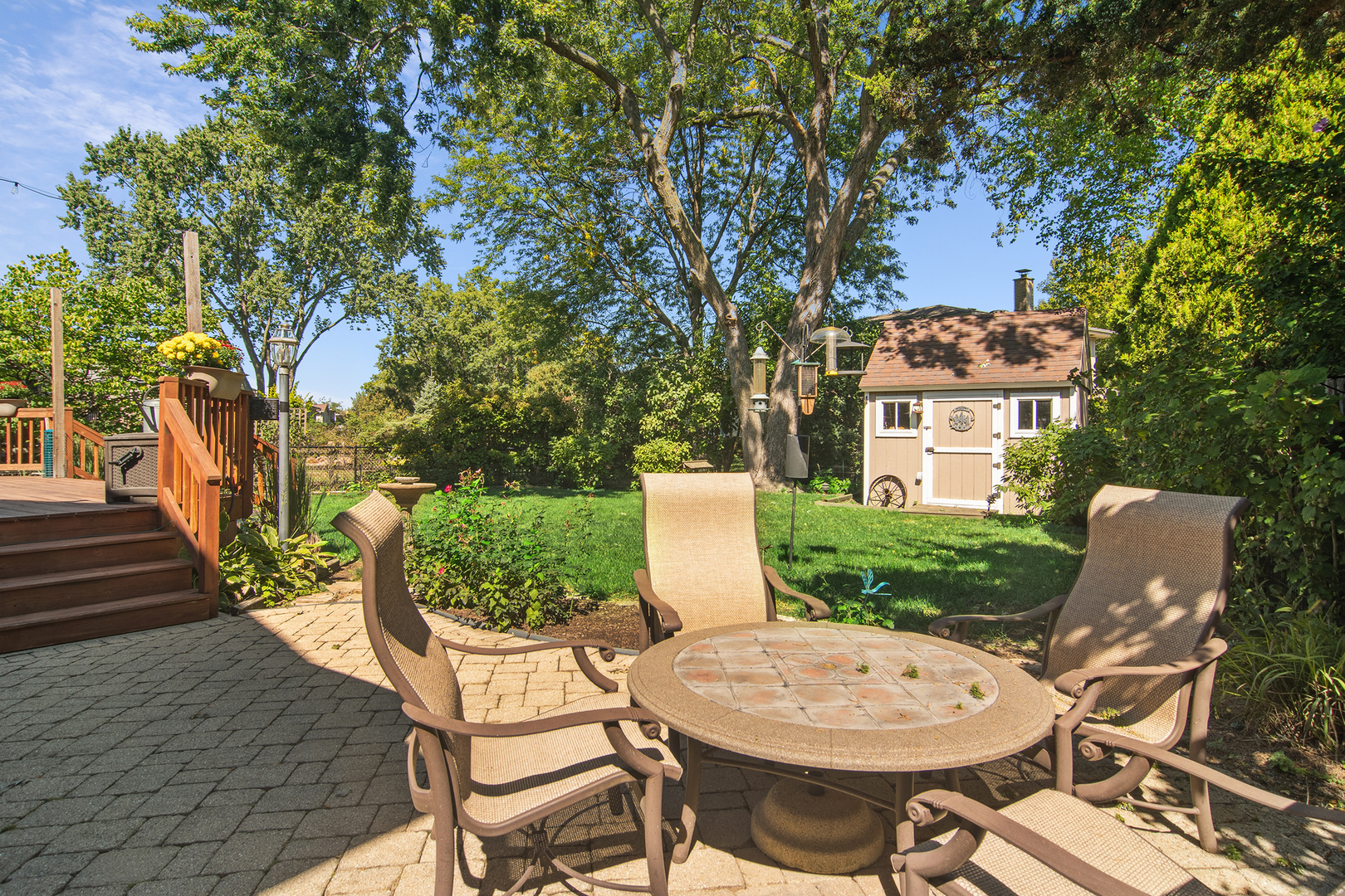 1102 E Waverly Drive, Arlington Heights, IL 60004