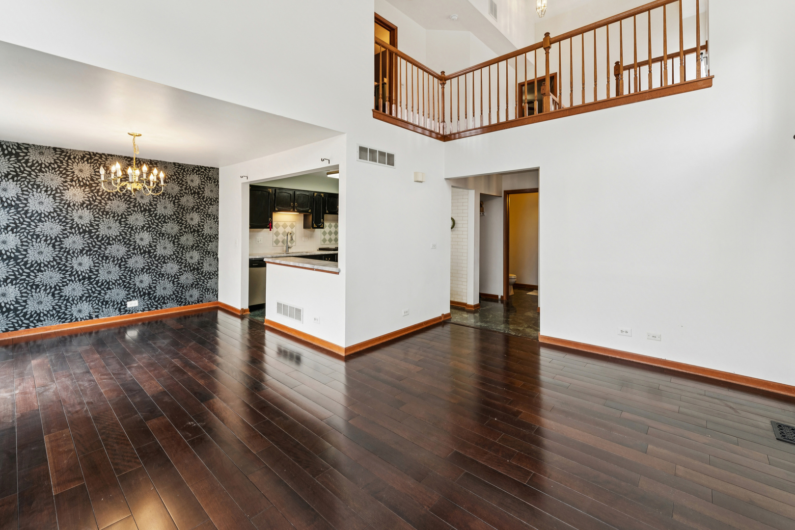 2239 Seaver Lane, Hoffman Estates, IL 60169