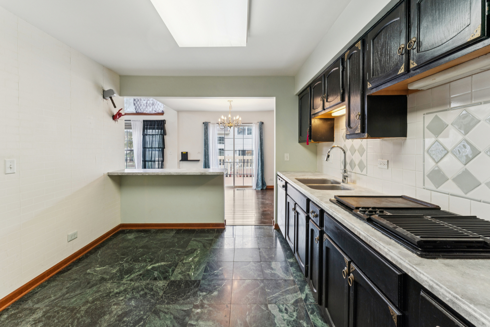 2239 Seaver Lane, Hoffman Estates, IL 60169