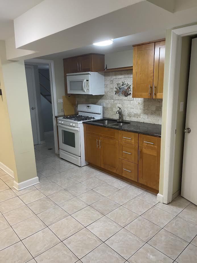 7843 NATCHEZ Avenue, Burbank, IL 60459