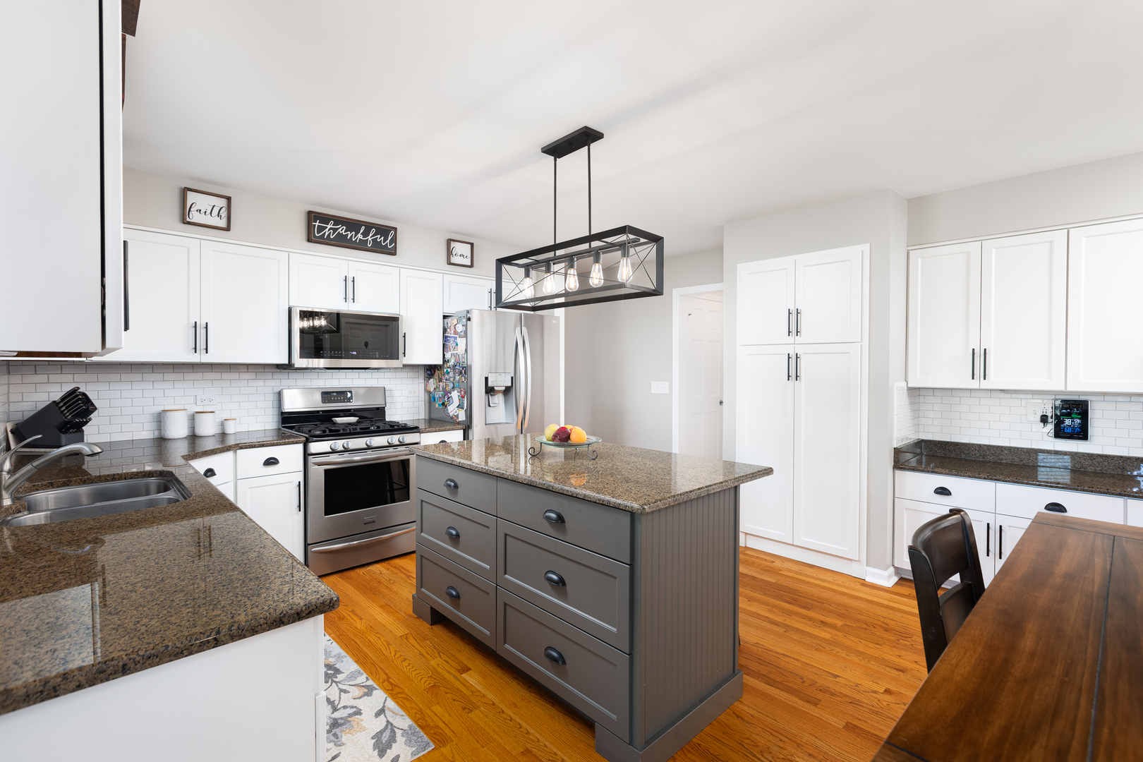 2310 Wyndham Court, Aurora, IL 60504