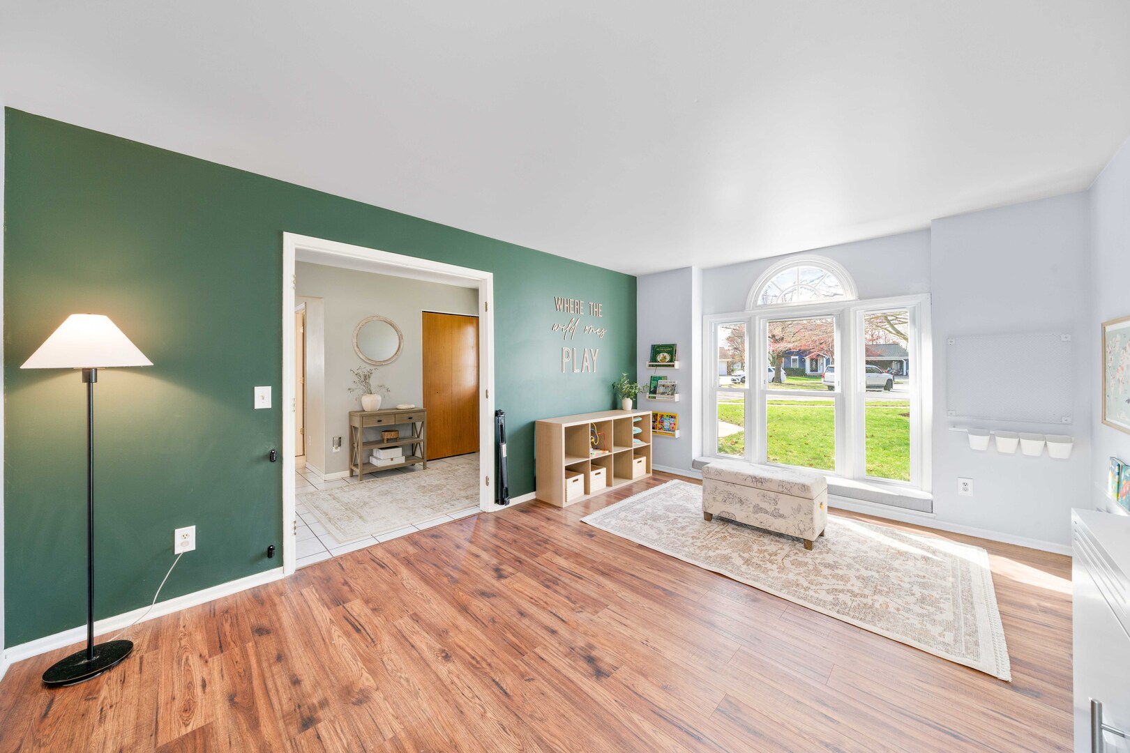 174 Edgewater Court, Montgomery, IL 60538