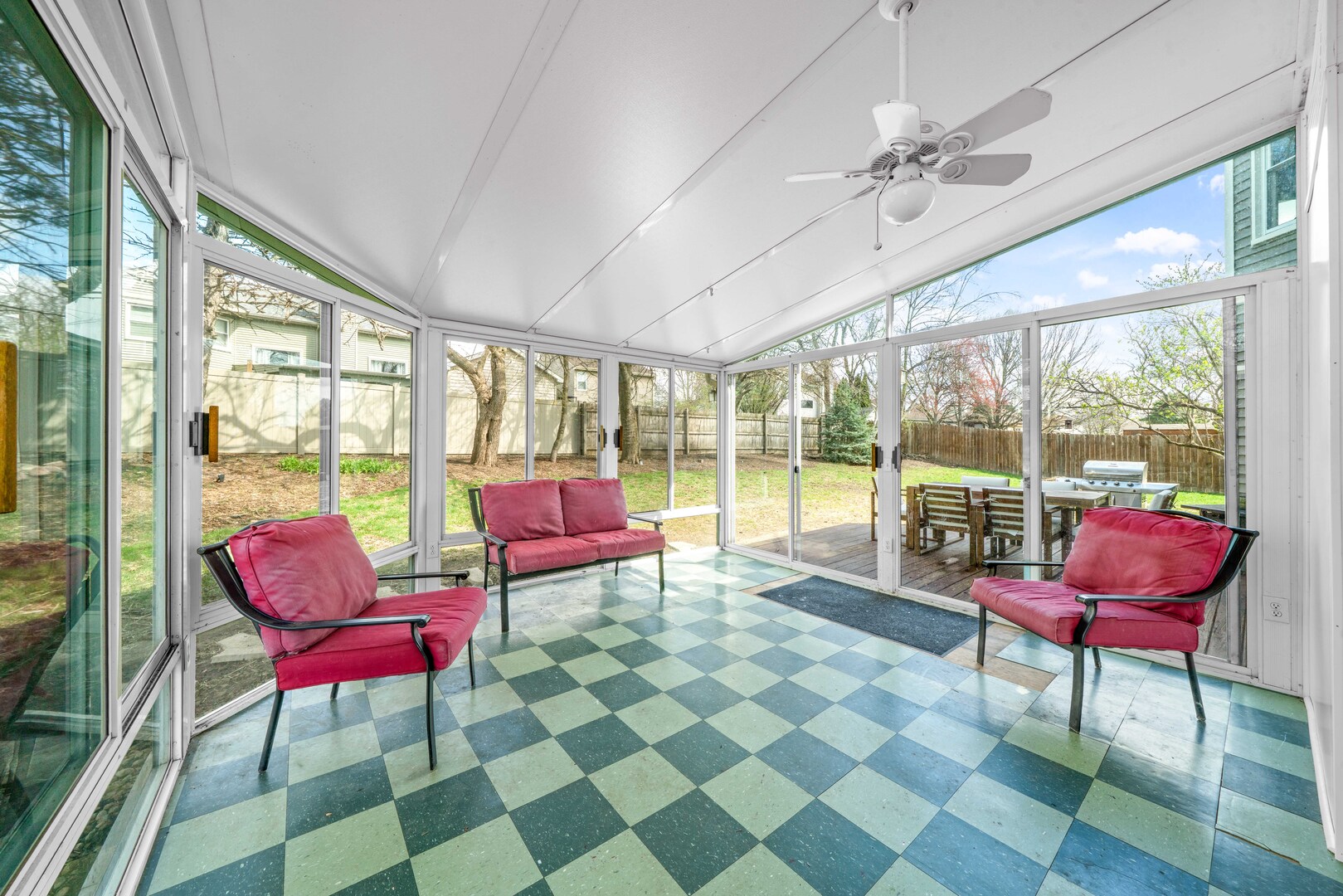 174 Edgewater Court, Montgomery, IL 60538