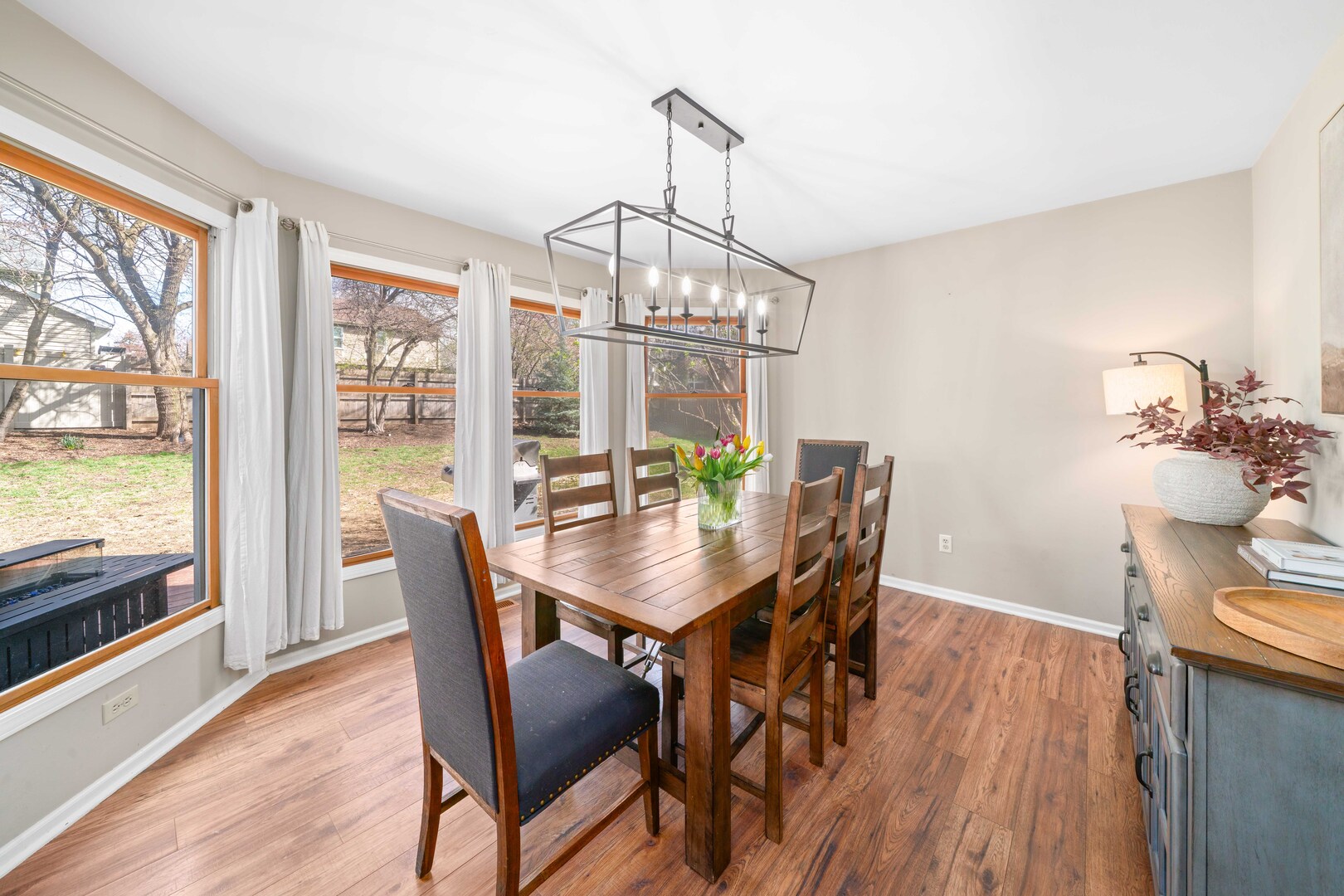 174 Edgewater Court, Montgomery, IL 60538