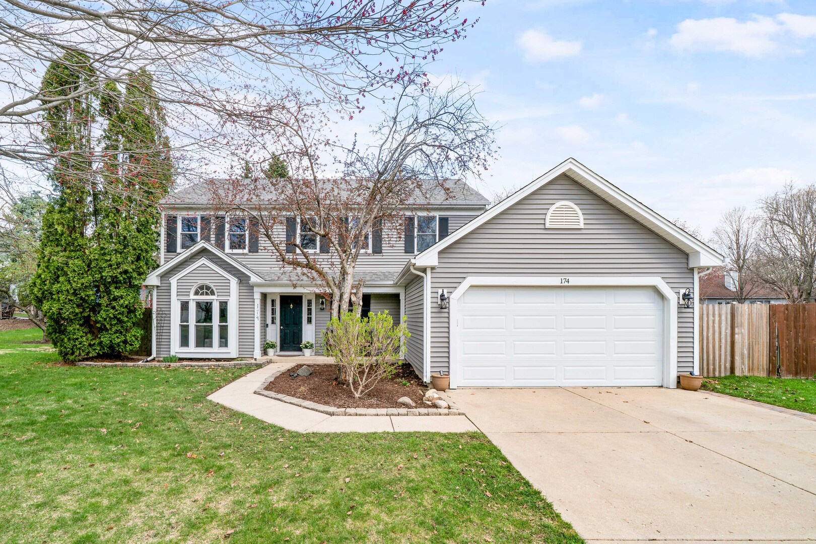 174 Edgewater Court, Montgomery, IL 60538