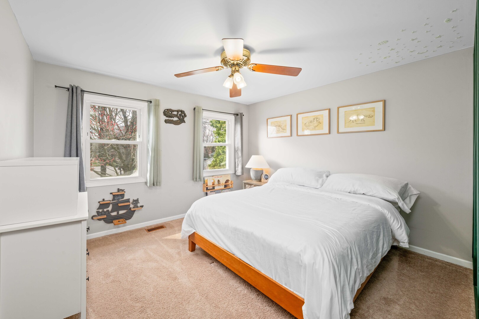 174 Edgewater Court, Montgomery, IL 60538