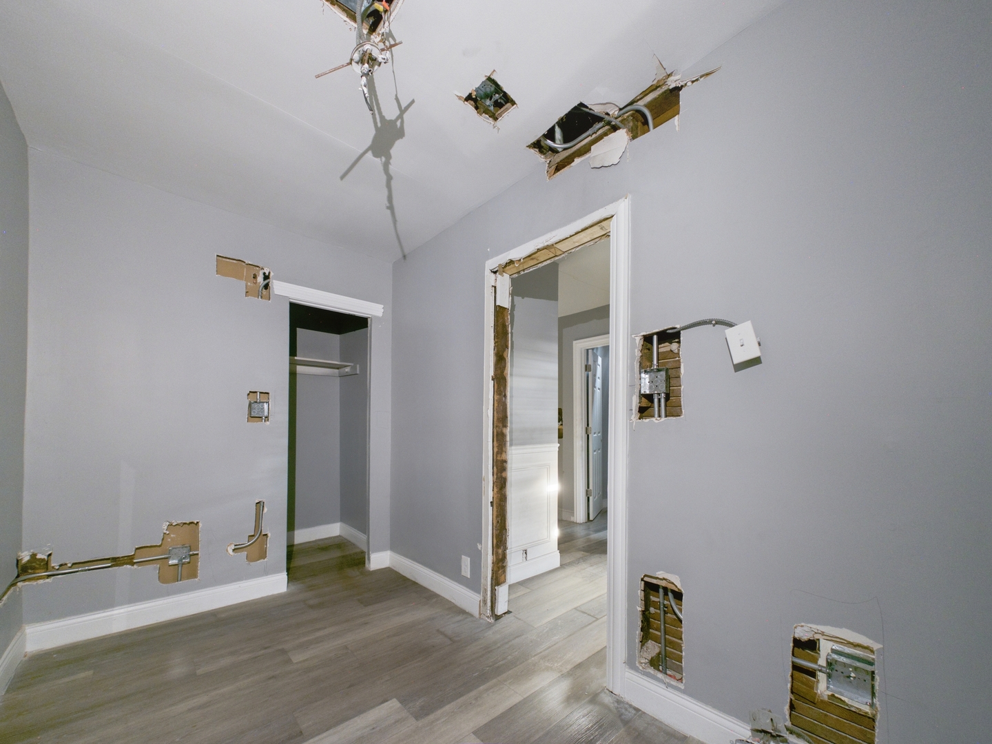 8747 S Escanaba Avenue, Chicago, IL 60617