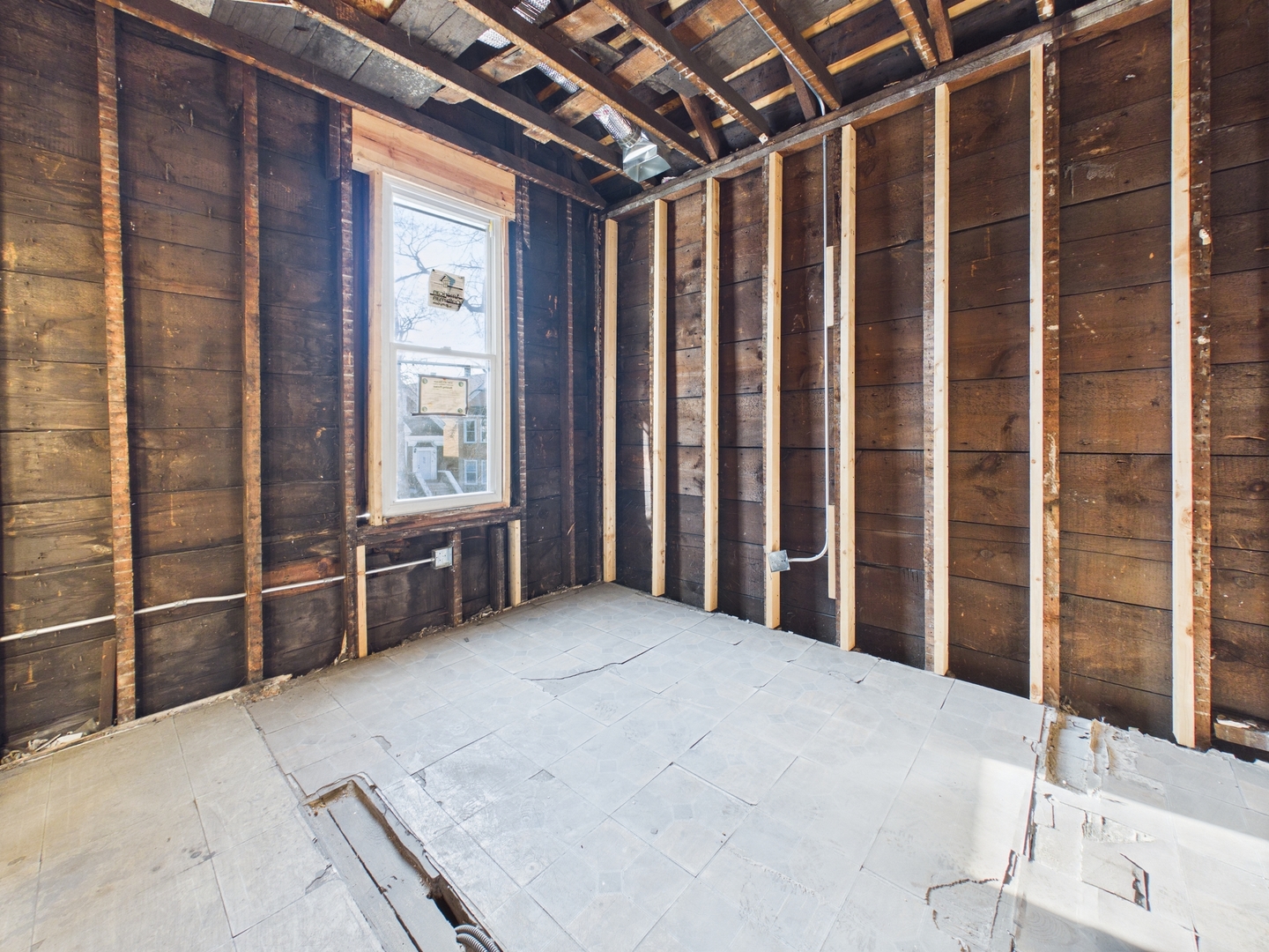 8747 S Escanaba Avenue, Chicago, IL 60617