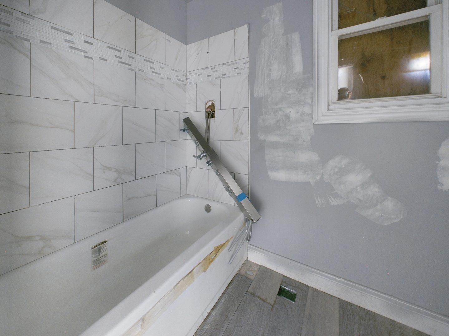 8747 S Escanaba Avenue, Chicago, IL 60617